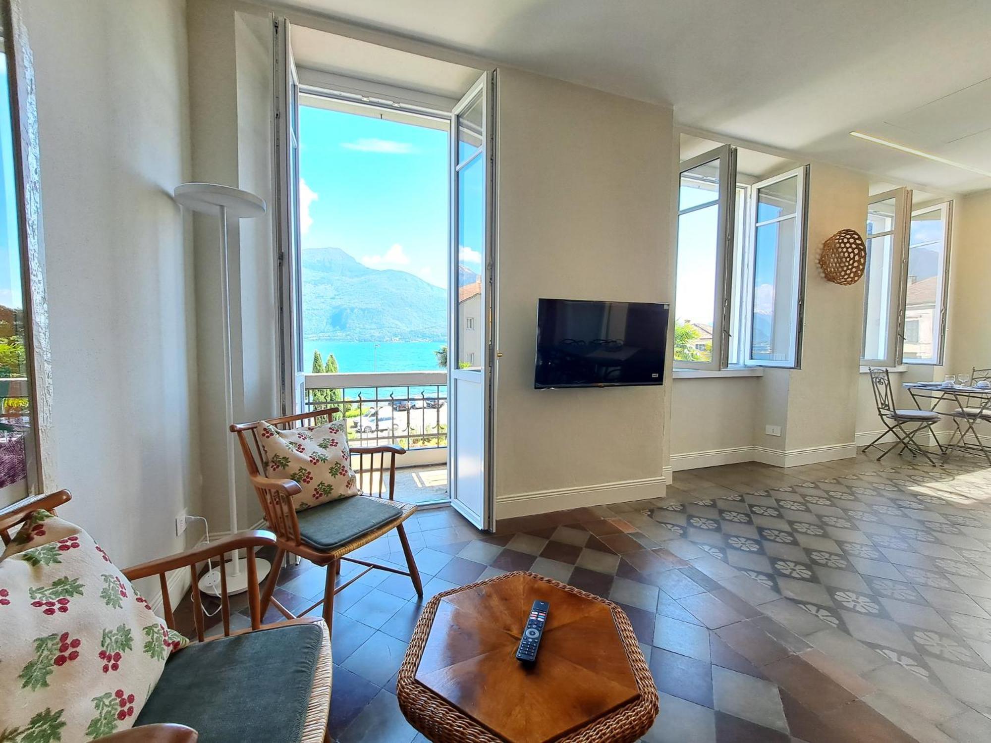 Immobillario - Domus Palmae Apartman Domaso Kültér fotó