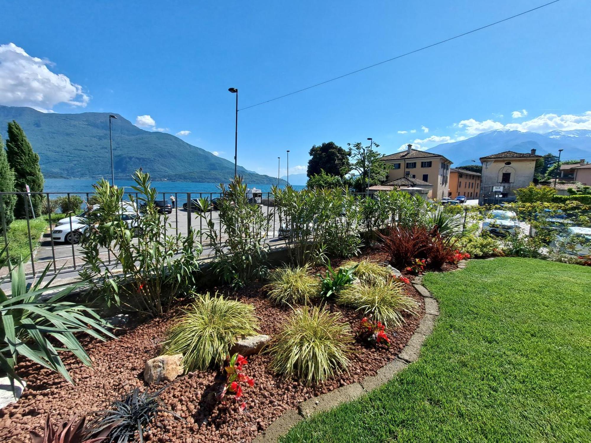 Immobillario - Domus Palmae Apartman Domaso Kültér fotó